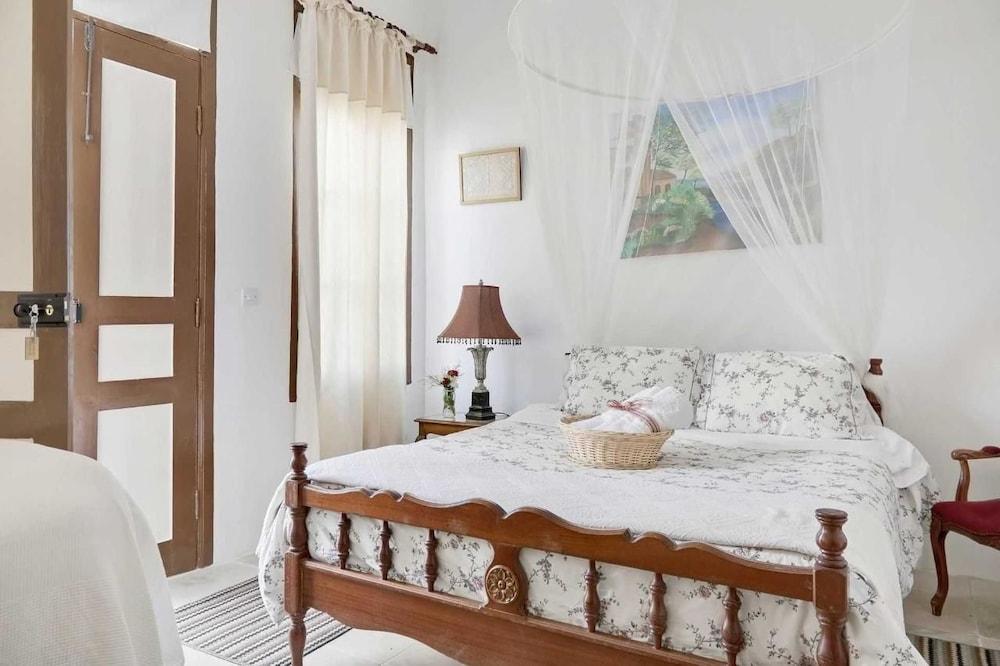 Lefkara View Room