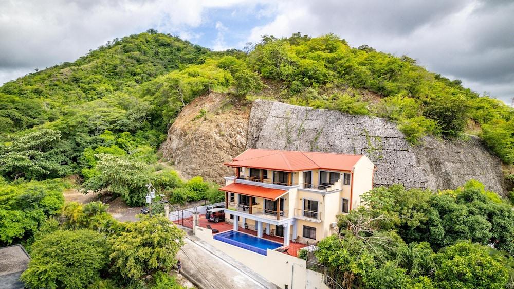 2BD Condo With Pool and Scenic Ocean View in Flamingo Exterior