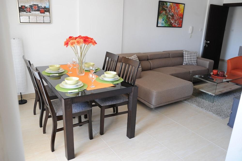 كيتي ديلوكس أبارتمنتس