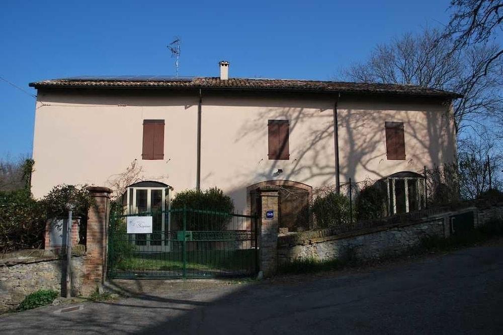 Room & Breakfast nel borgo Scipione Featured Image
