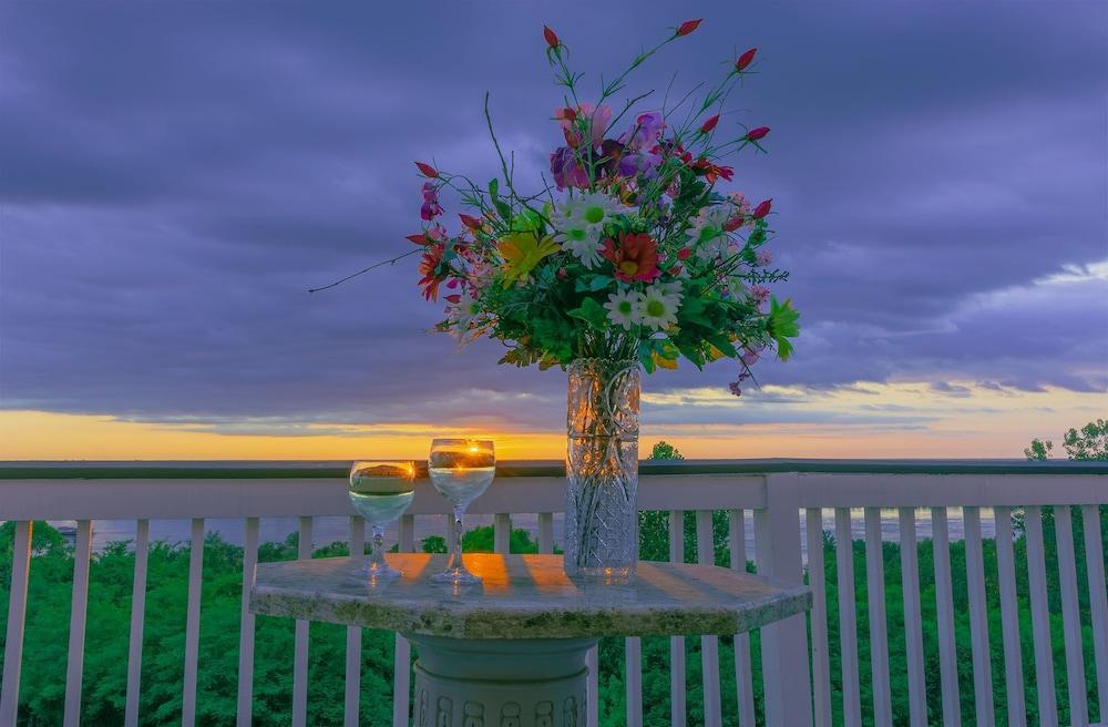 وايماوث هول بد آند بريكفاست تفاصيل الفندق من الخارج