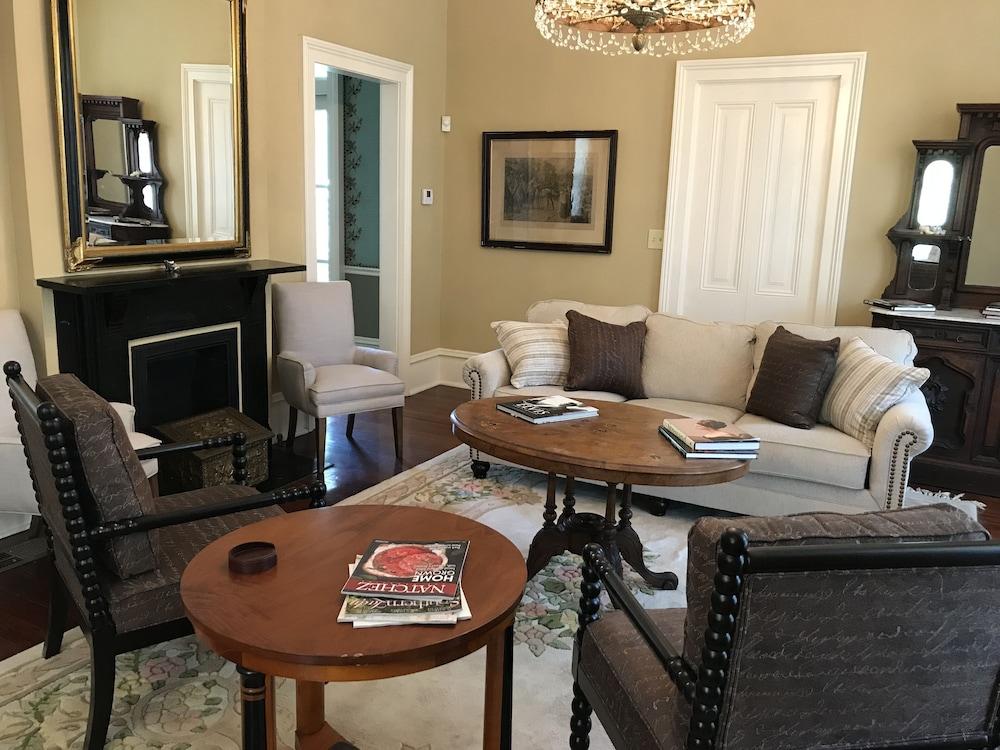 ستانتون جيست هاوس الردهة