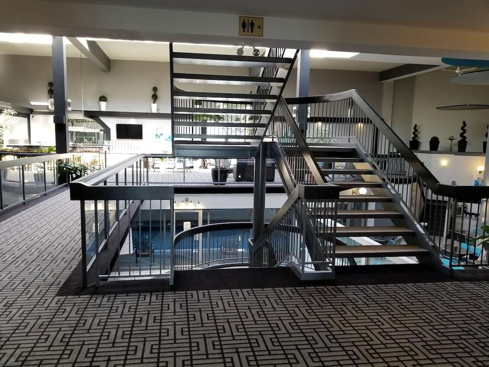 Best Western Laval-Montreal Interior