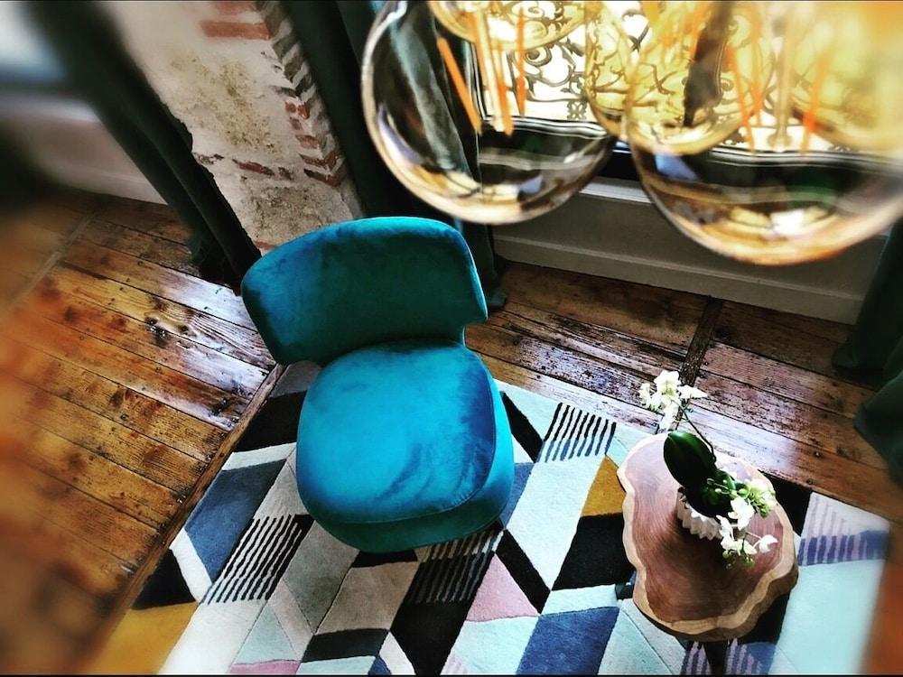 ذا لوكوموشن هوتل