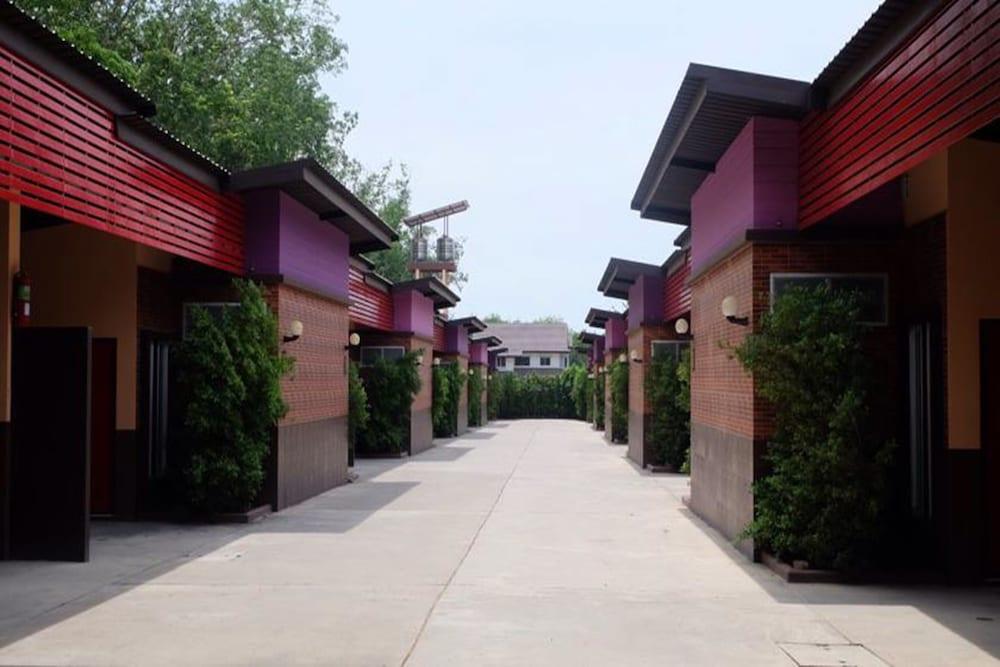 SC Resort Property Grounds