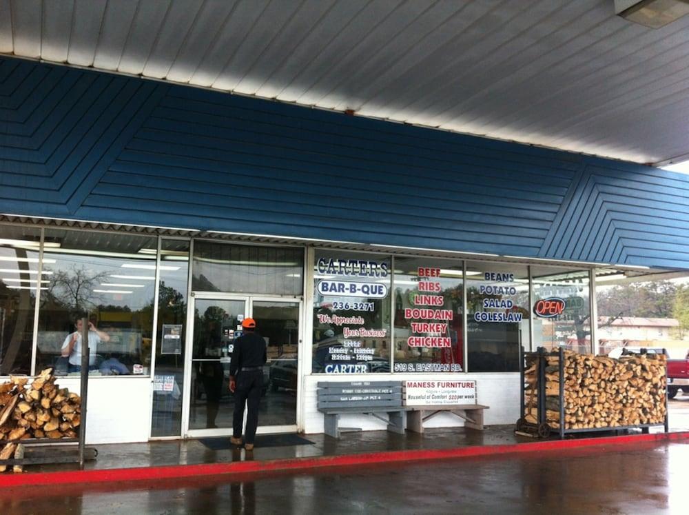 Arya Inn & Extended Stay BBQ/Picnic Area