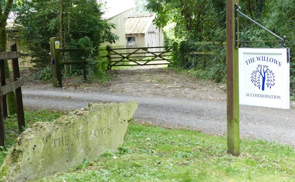The Willows Accommodation Exterior