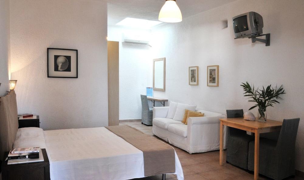 Fos Suites Room