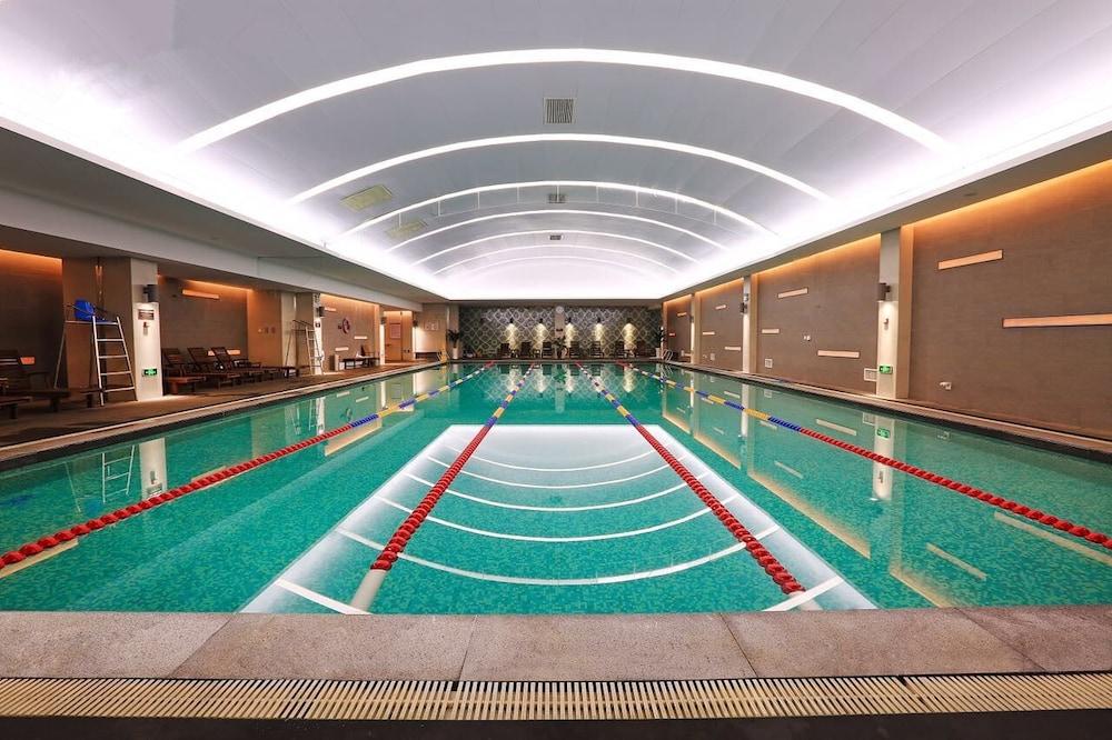 Changjiang int'l Graceland Recidence Indoor/Outdoor Pool