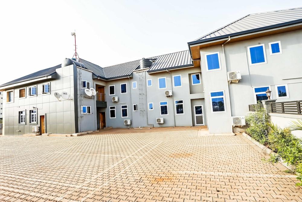 Jeyads Lodge Exterior