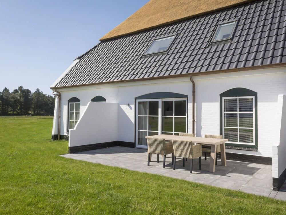 Apartment in Tasteful Farmhouse in De Cocksdorp, on the Wadden Island of Texel Exterior