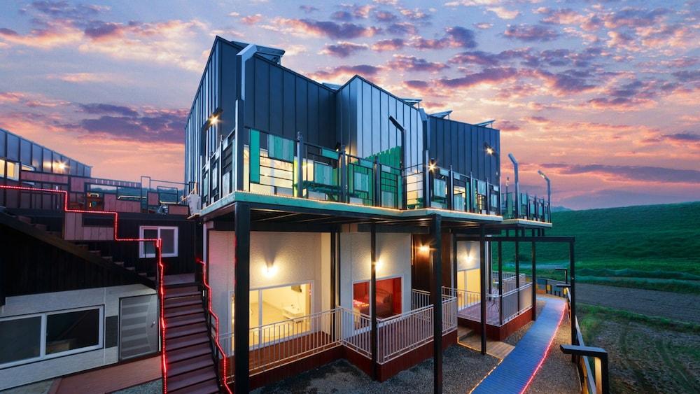 جيونغجو إيديث بولفيلا آند بينشن المنطقة الخارجية