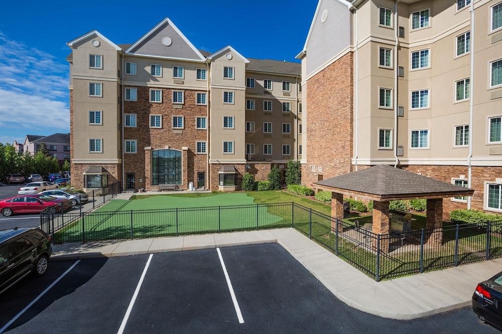 ستاي بريدج سويتس أوجستا باي آيتش جي المنطقة الخارجية