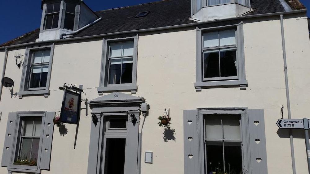 Blue Peter Hotel