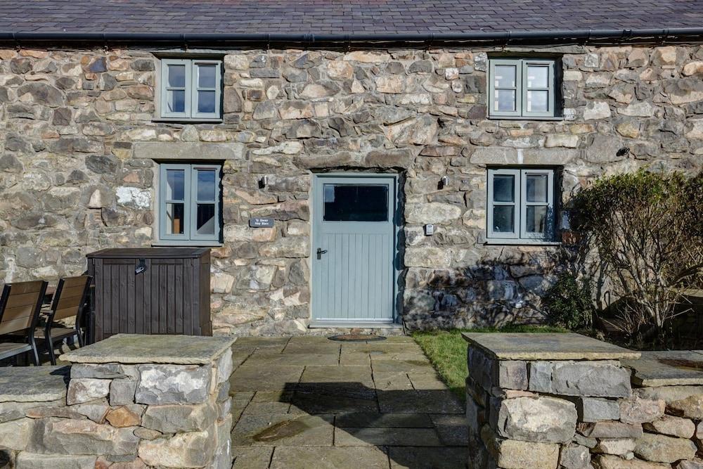 2 Bed - The Haybarn