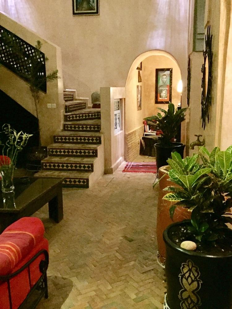 Riad Dar Azul Featured Image