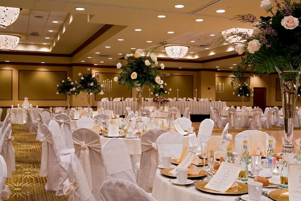 Hilton Scranton & Conference Center Reception Hall