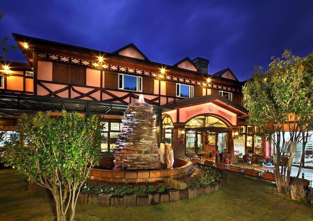 Sunshine Villa
