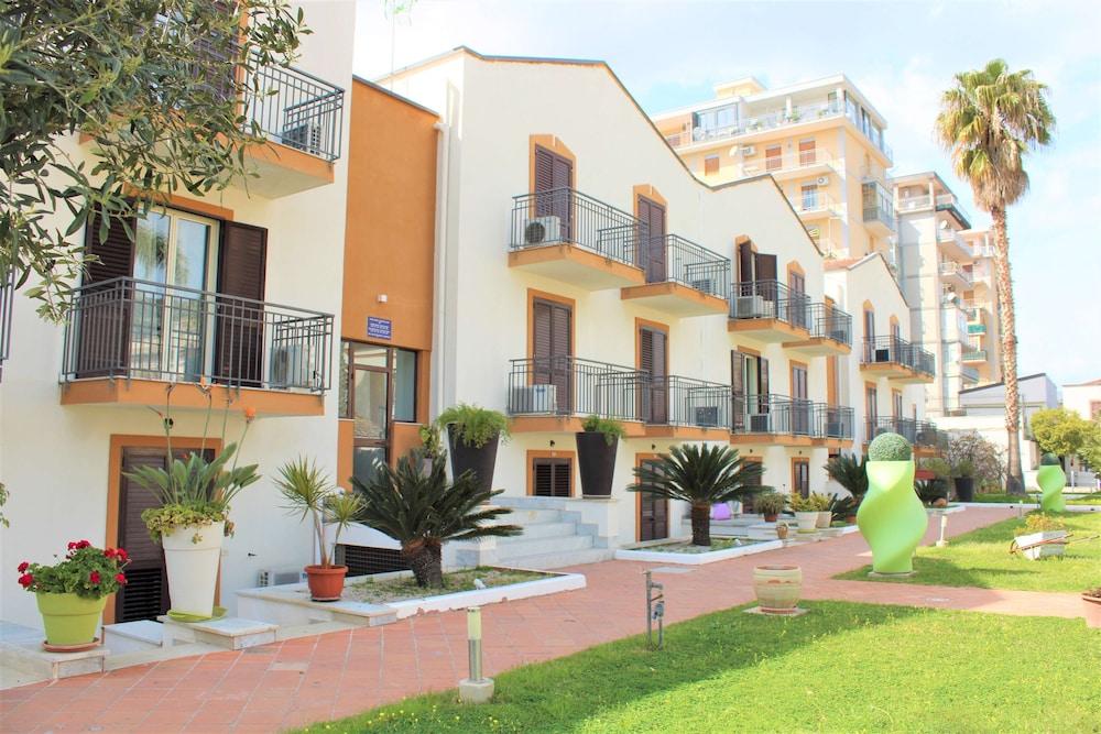 كاسينا دي كولي، شور هوتل كوليكشن باي بست ويسترن المنطقة الخارجية