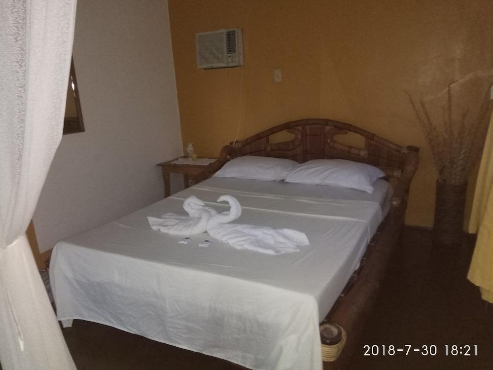 Nipa Hauz Resort Room