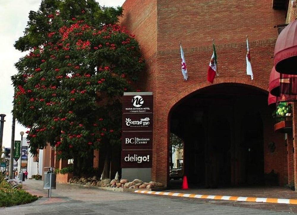 إن إي هوتل نويفا إيستانثيا