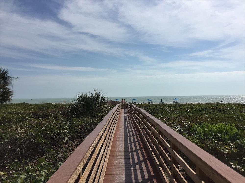 C6 1bed/1bath Beach