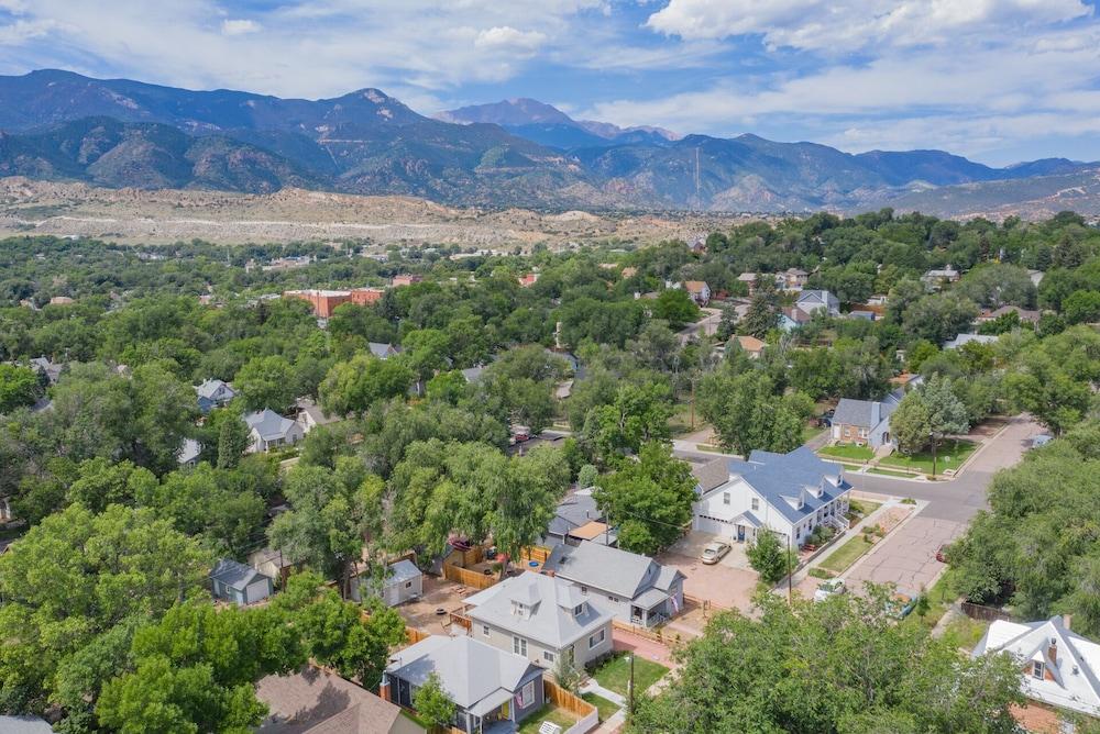 1893 Classic 4 Blocks From Great Dining & Shops Aerial View