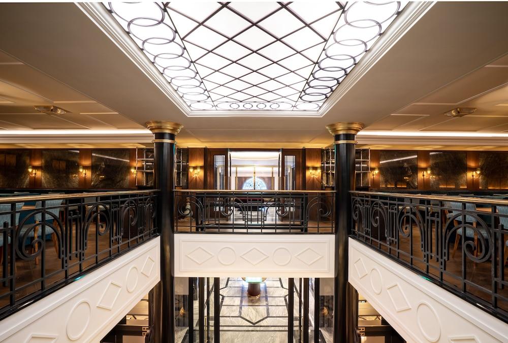 ميزون ألبار - لي مونيمينتال بالاس داخلي