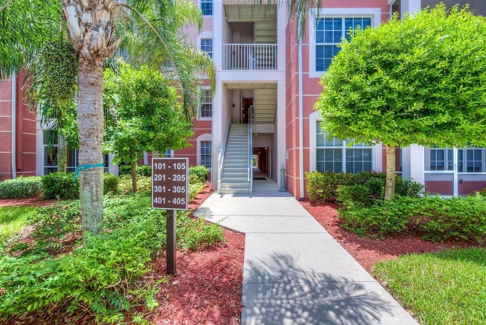 Majestic Palms Condo