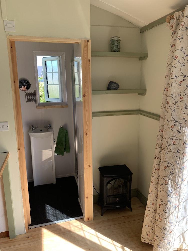 Hillcrest Hut Interior