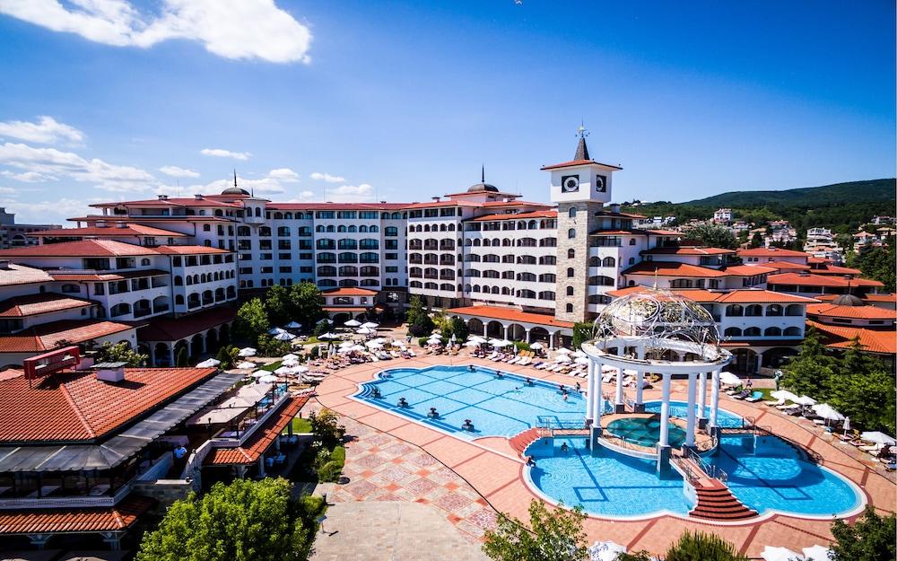 Helena Sands Hotel