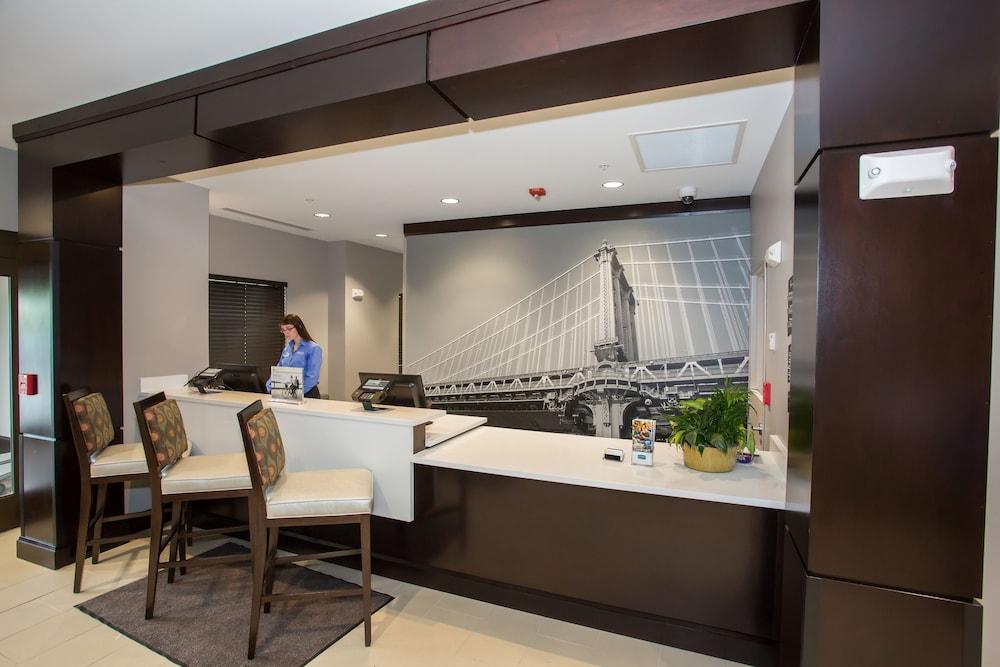 ستاي بريدج سويتس مياميسبورج باي آيتش جي المنطقة الخارجية