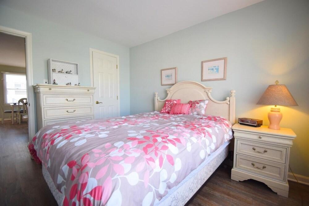 Barracuda 4 Room