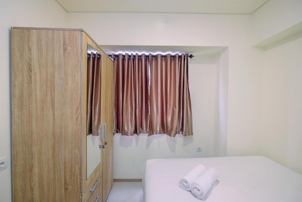 Cozy and Functional 3BR at Meikarta Apartment Room