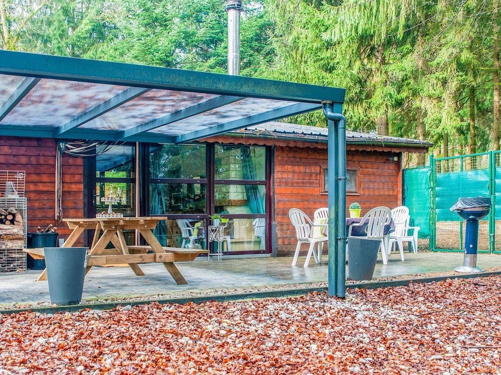 Cosy Chalet in Oignies-en-thiérache With an Private Garden Exterior
