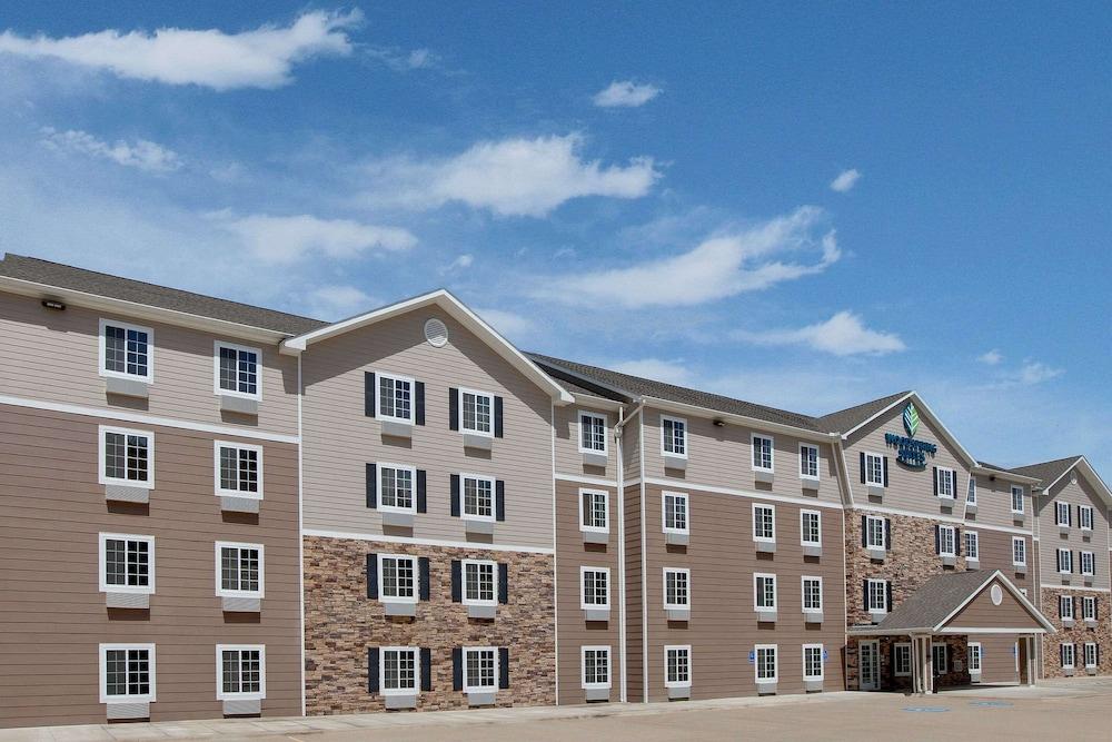 WoodSpring Suites Lake Charles Exterior