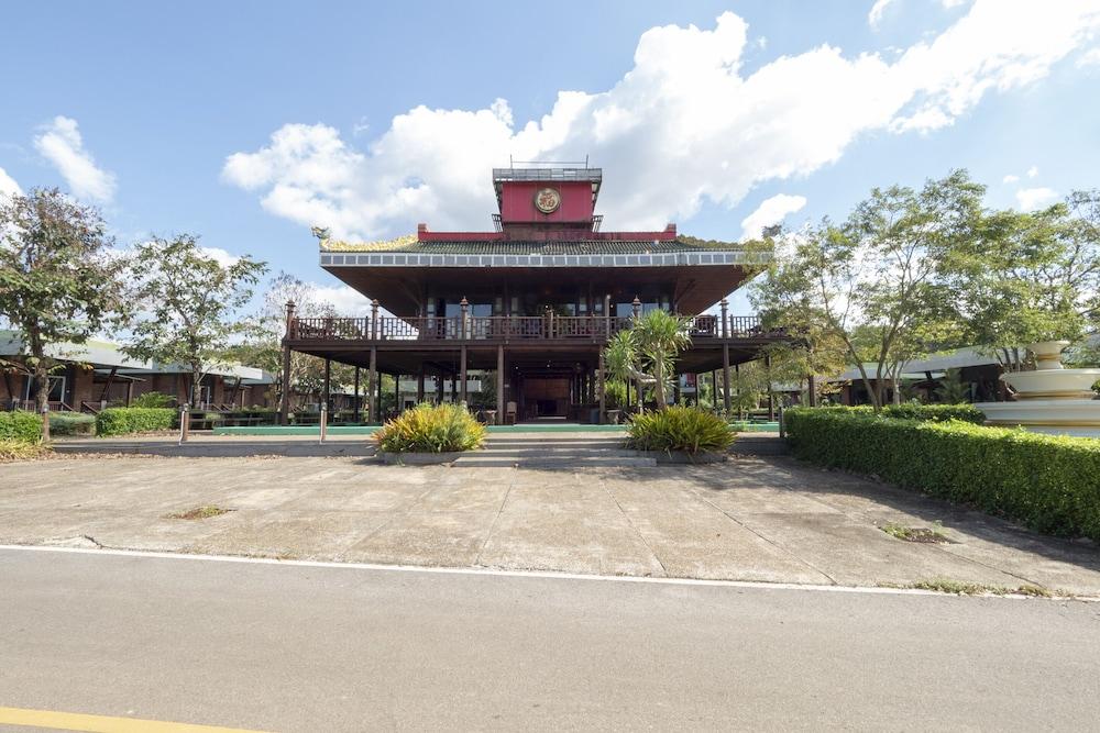 OYO 75343 P TWO P Resort Featured Image