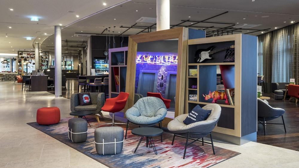 هوليداي إن  امبو هوف إي س ايتيتم ر بي باي آيتش جي المنطقة الخارجية