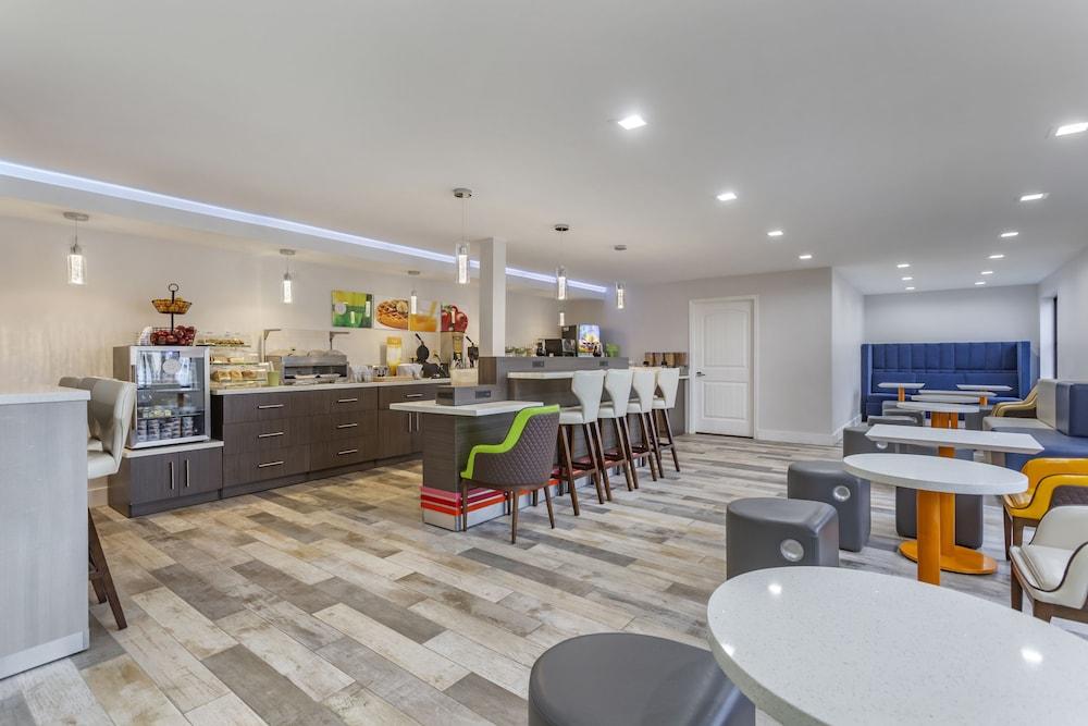 كواليتي إن مورفري سبورو - يونيفرسيتي إريا الصورة الأساسية