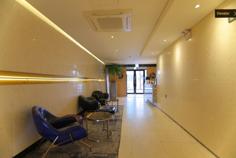Hotel Gite Interior