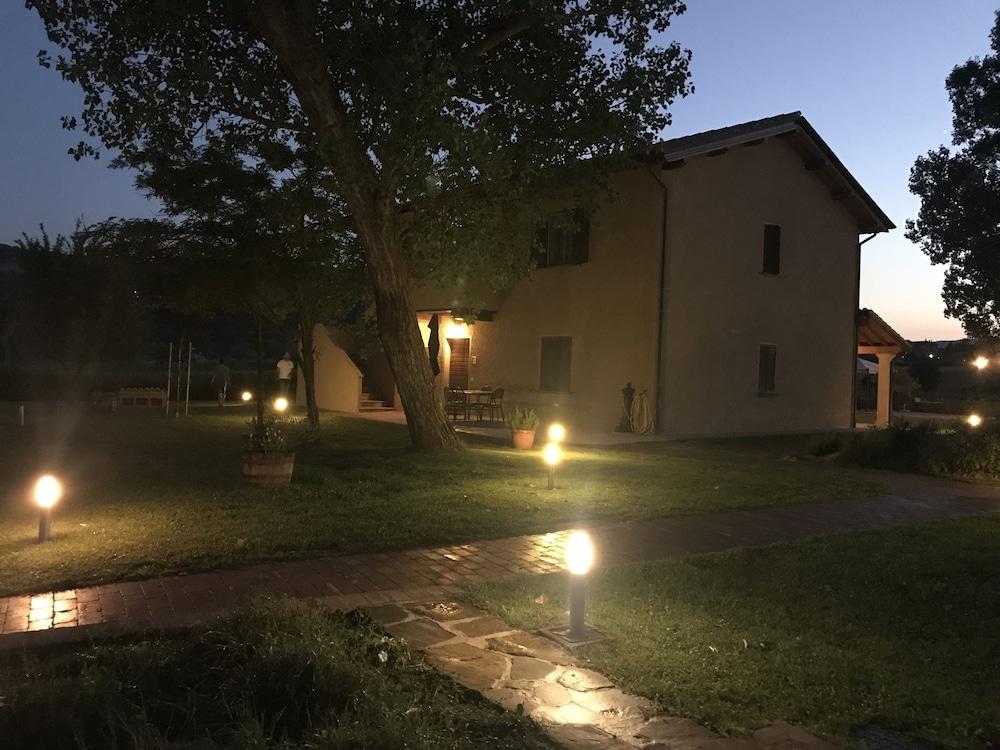 Agriturismo Querceto Exterior