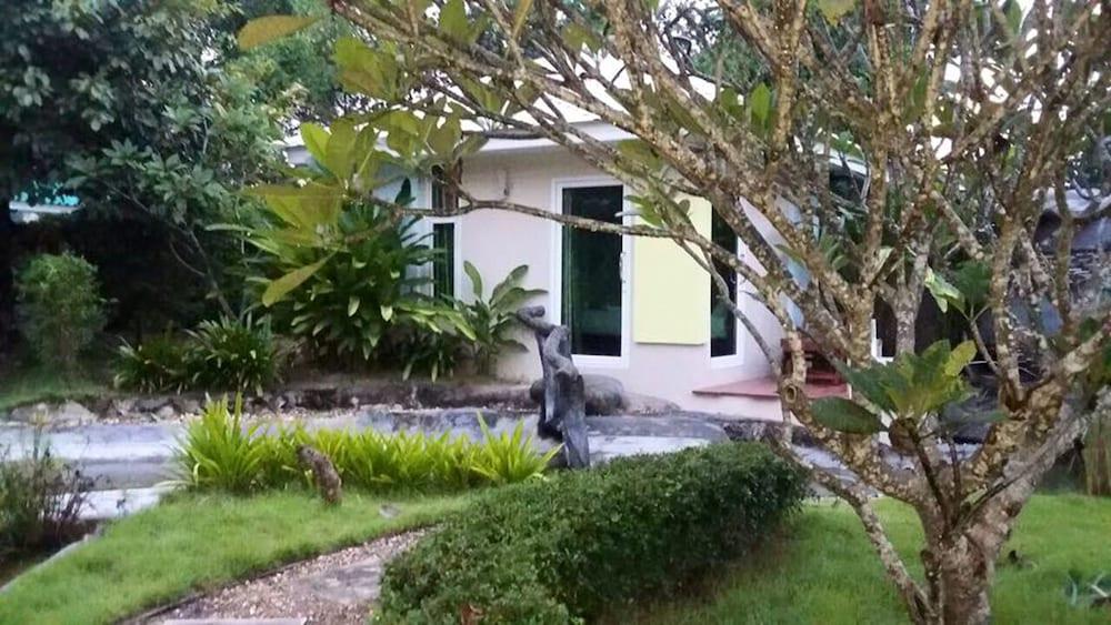 Nan at Pua Exterior