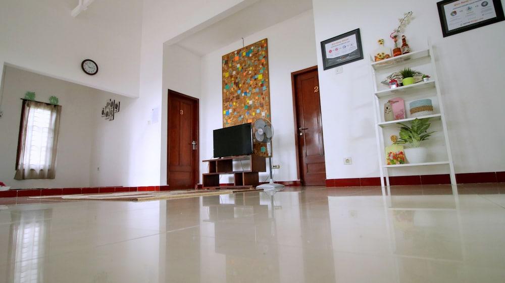 أوماه سامبيليجي منطقة الجلوس في الردهة