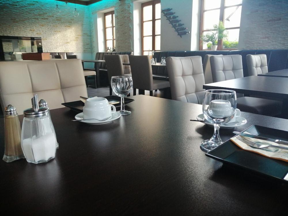 هوتل وايلدر مان ريستورانتي بيتزاريا لو سكوليو منطقة الانتظار في الردهة