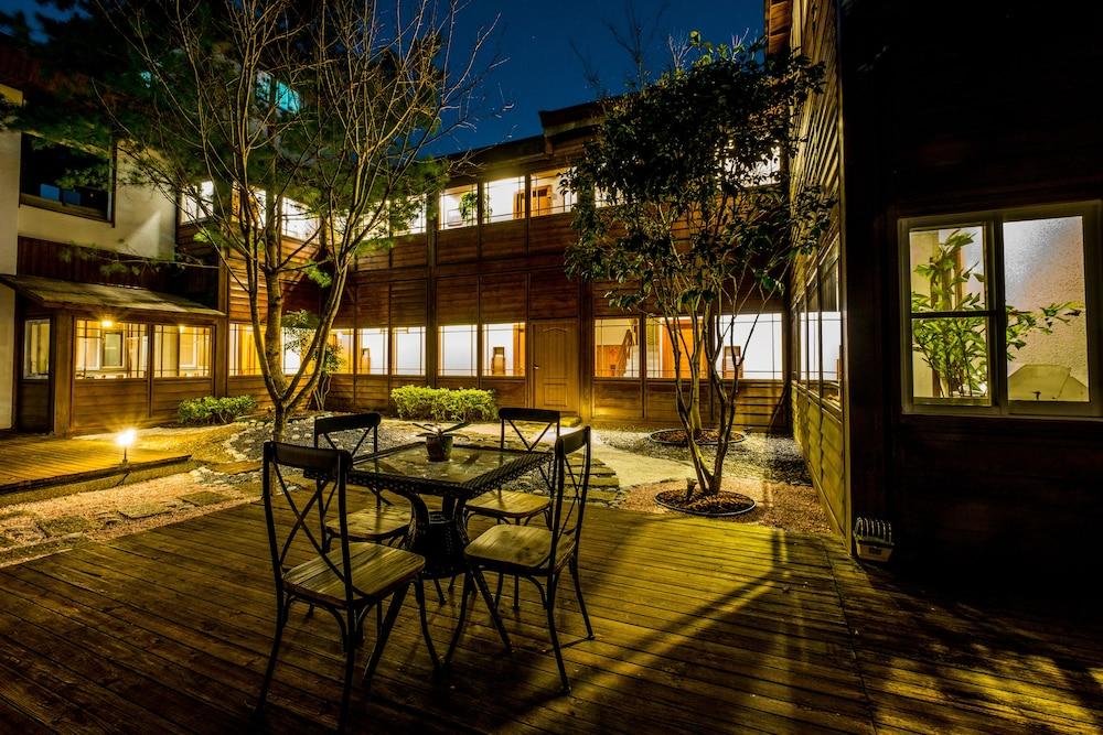 I-Think Resort Exterior