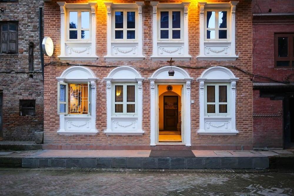 Hotel de Courtyard