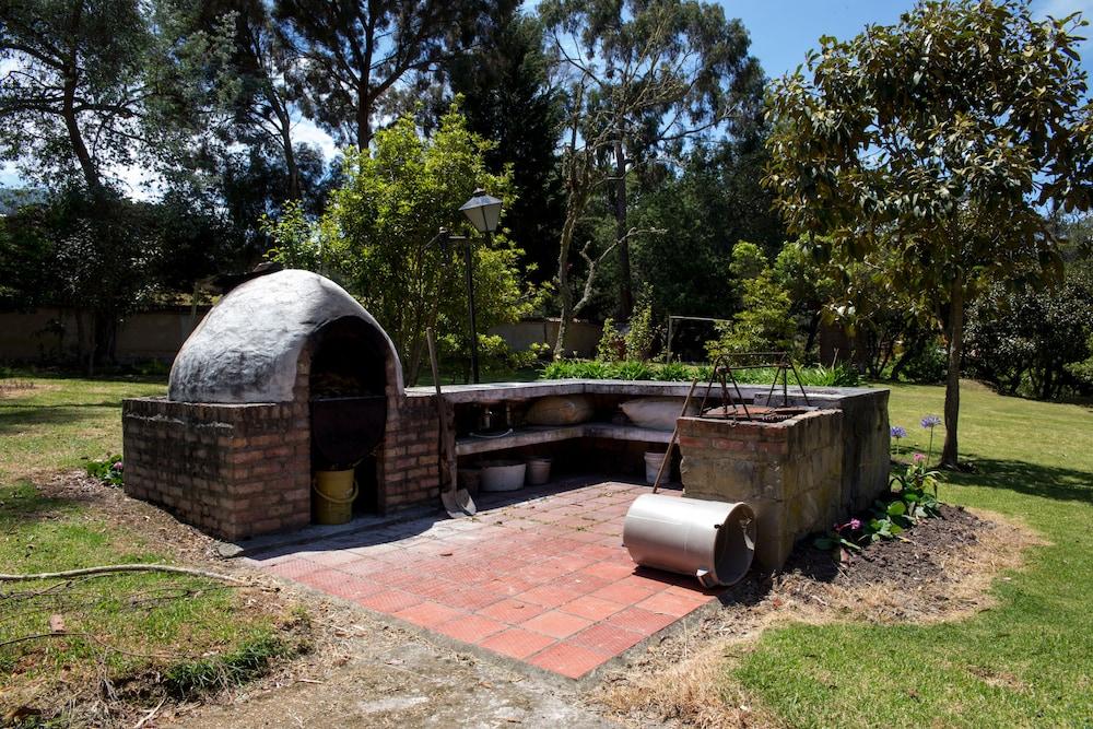 Cueva del Oso By Nomad Guru BBQ/Picnic Area