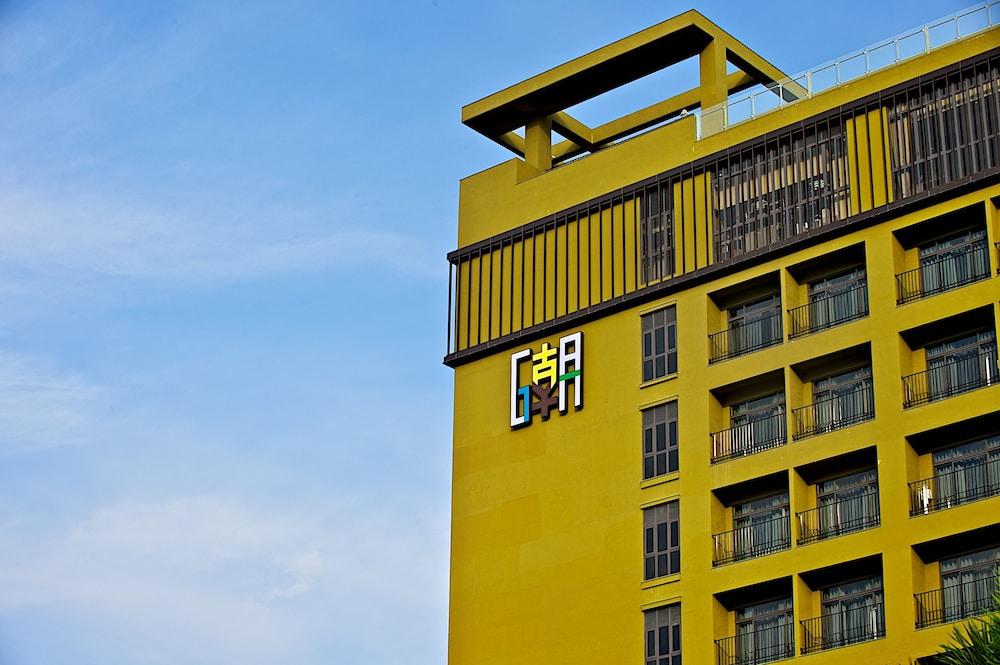 The Gaya Hotel Exterior