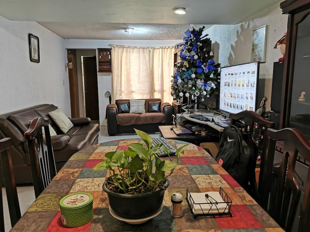 Mi Casita Izcalli