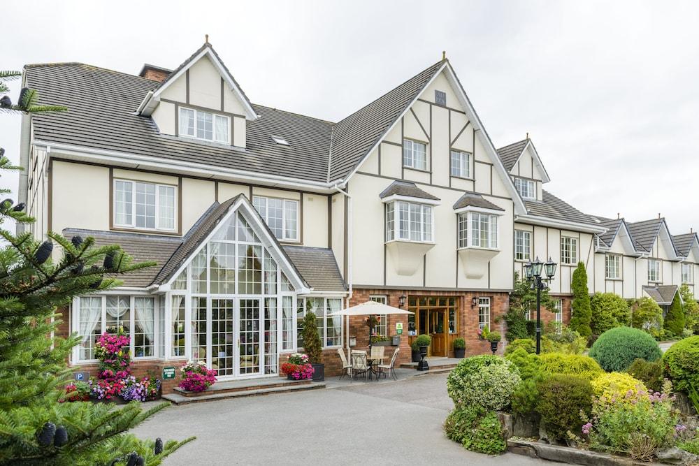Old Weir Lodge Featured Image